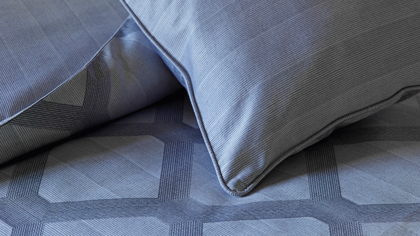 Set Lenjerie de pat CIDADE – JACQUARD 300TC...