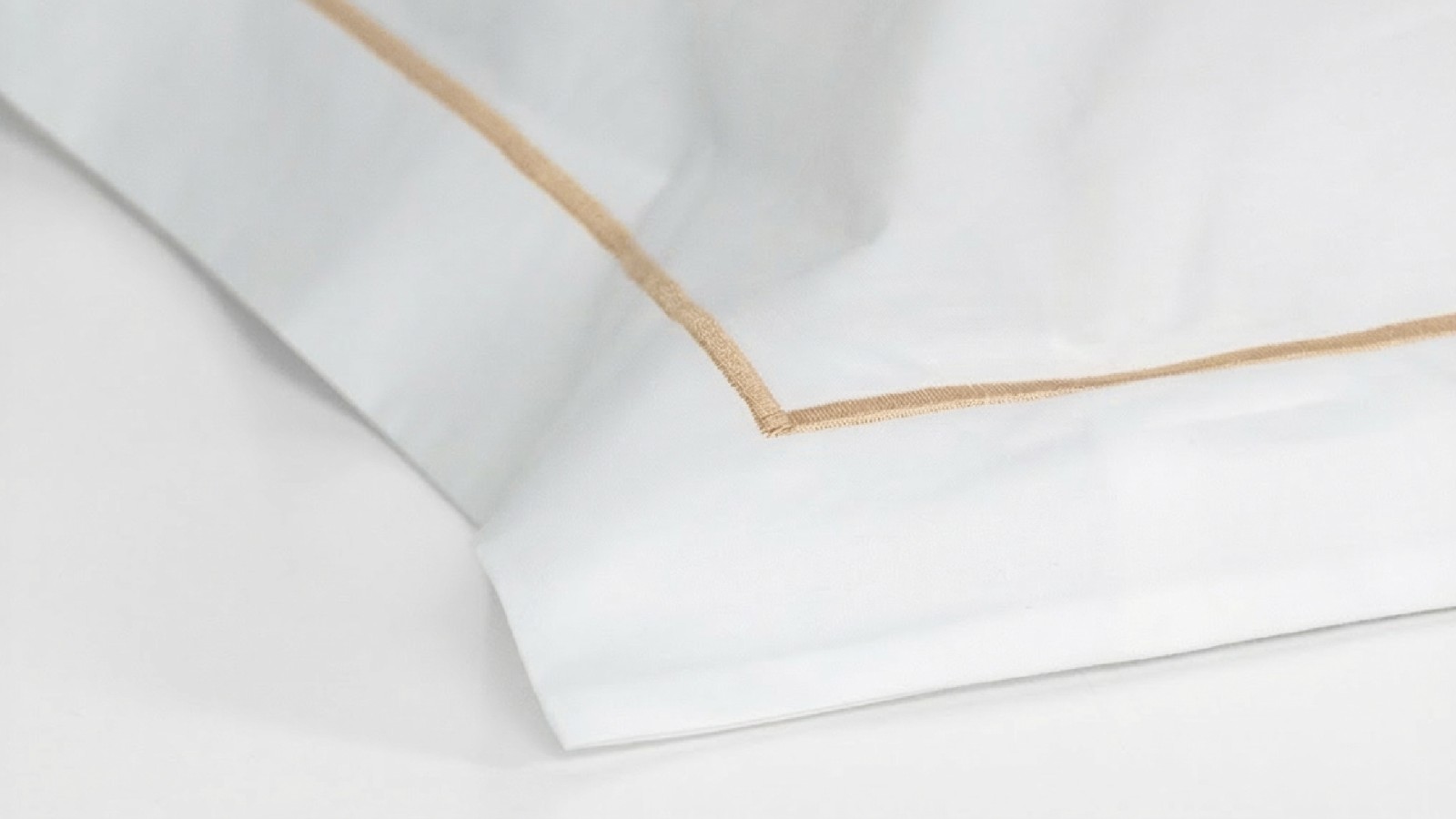 LINIA Bedding Set – 250 TC Sateen Cotton