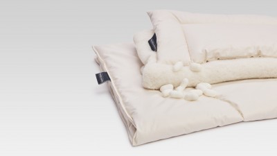 Baby-Kopfkissen aus Naturseide